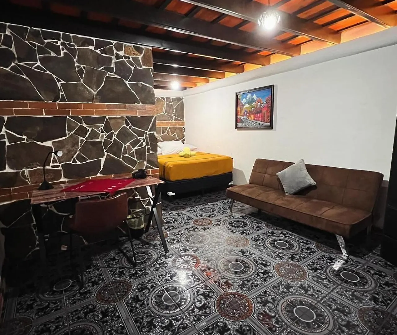 Hotel Casa Alejandro De Los Caballeros Antigua